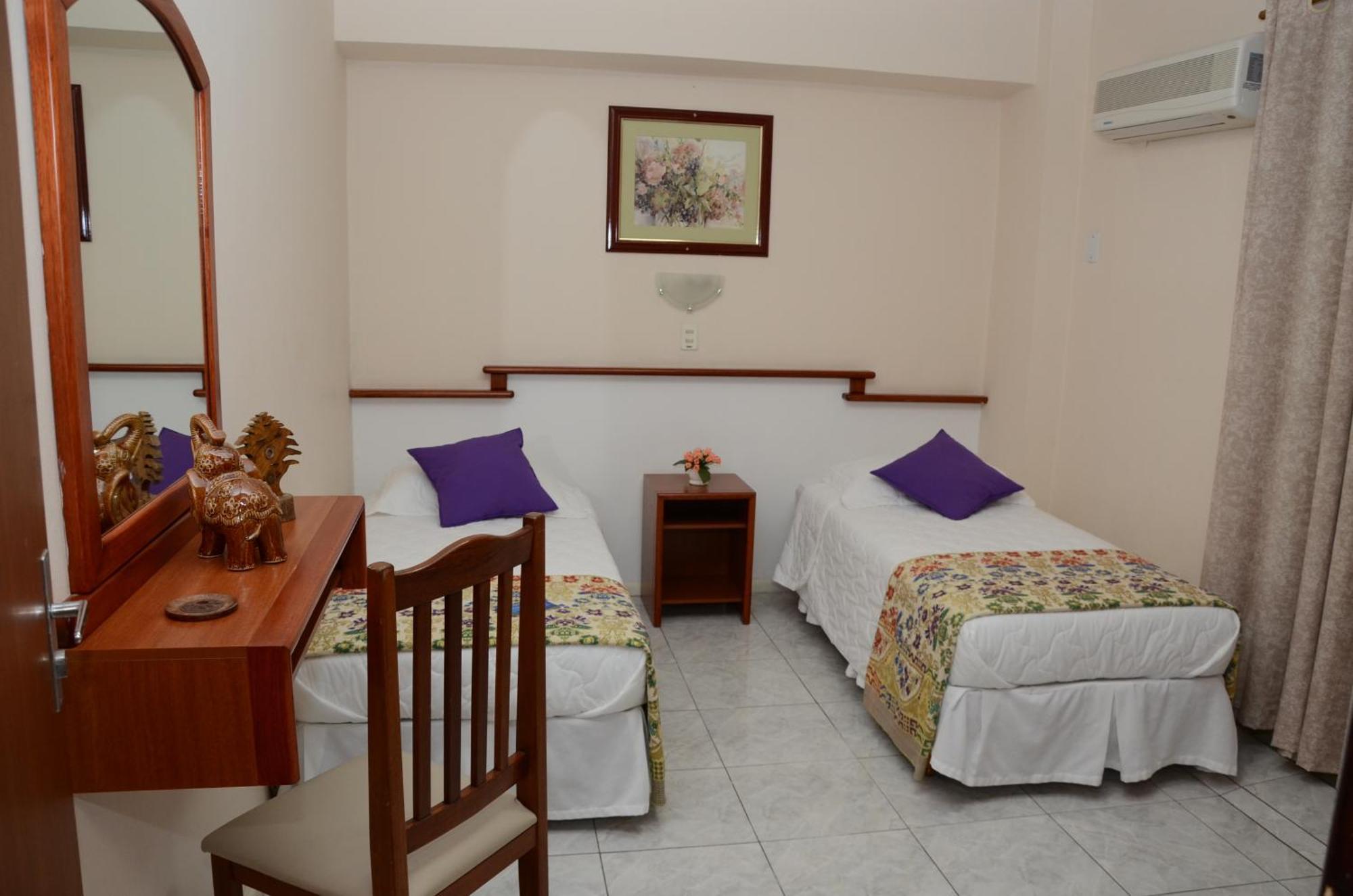 אורוגוואינה Fares Turis Hotel מראה חיצוני תמונה