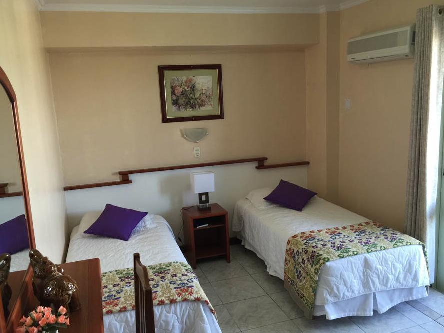 אורוגוואינה Fares Turis Hotel מראה חיצוני תמונה