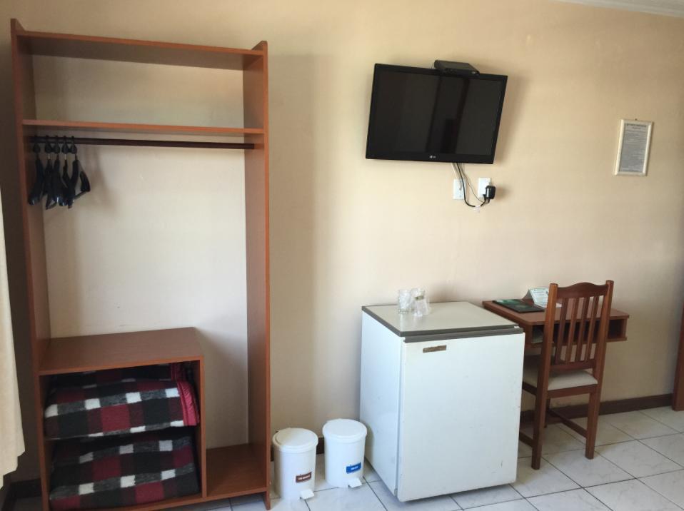 אורוגוואינה Fares Turis Hotel מראה חיצוני תמונה