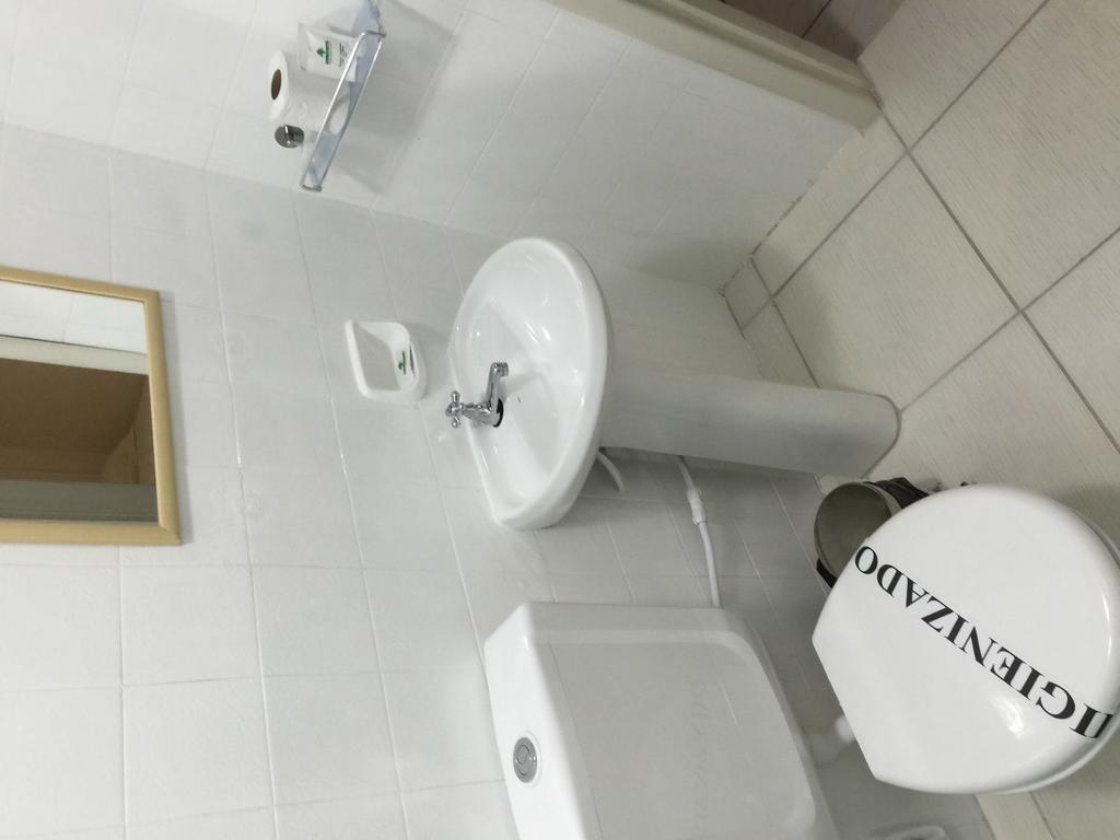 אורוגוואינה Fares Turis Hotel מראה חיצוני תמונה